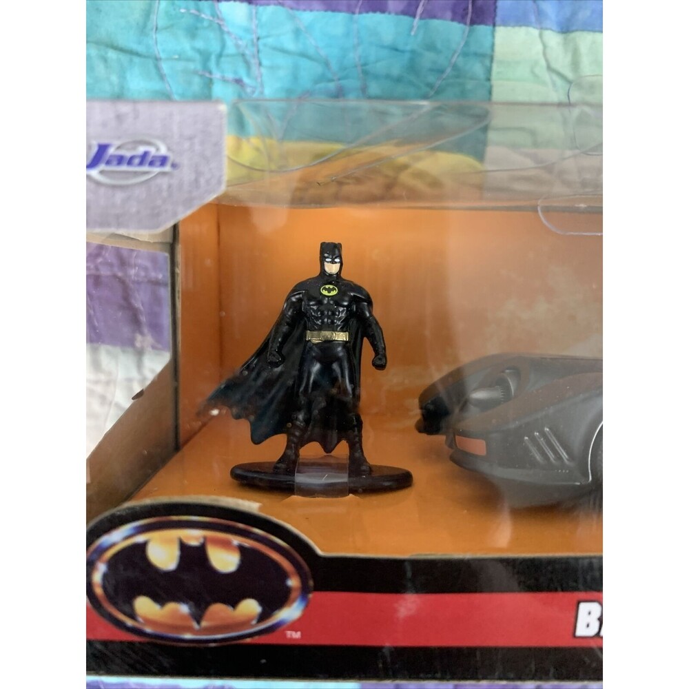 NEW Jada Toys 31704 Batman 1989 BATMOBILE 1:32 Scale DieCast Vehicle & Figure - Picture 3 of 6
